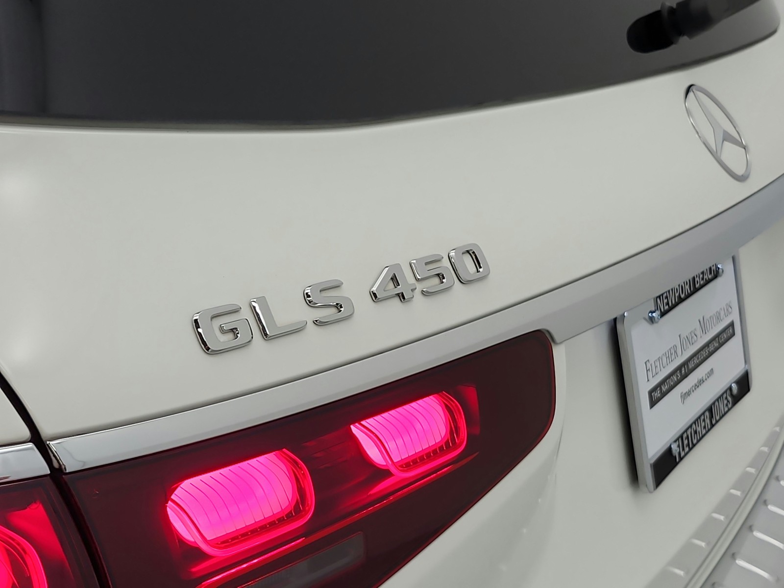 Certified Used 2025 Polar White Mercedes-Benz GLS 450 4MATIC® SUV image 31