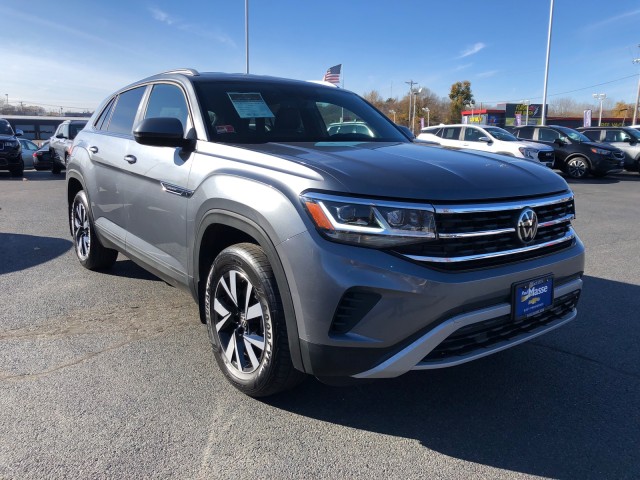 2022 Volkswagen Atlas Cross Sport 2.0T SE 2