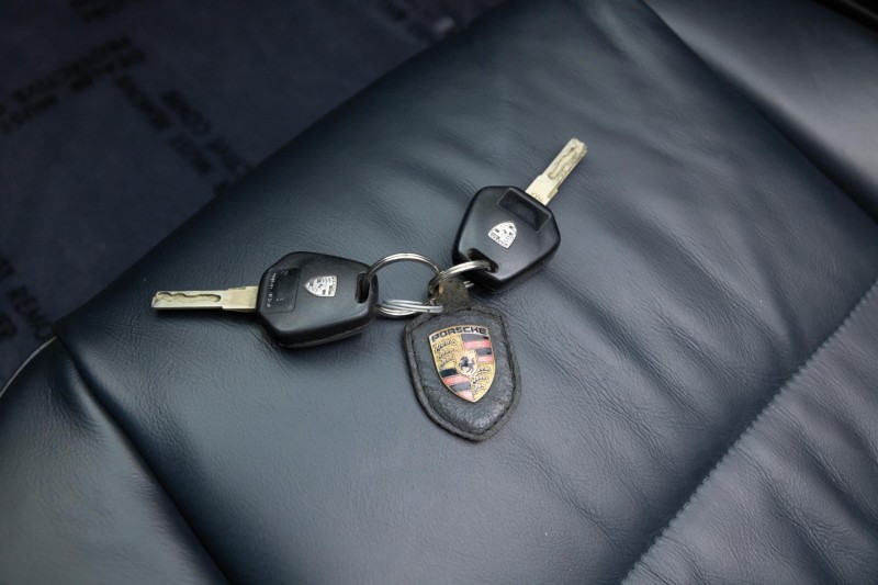 2000 Porsche 911 Carrera Carrera in , 