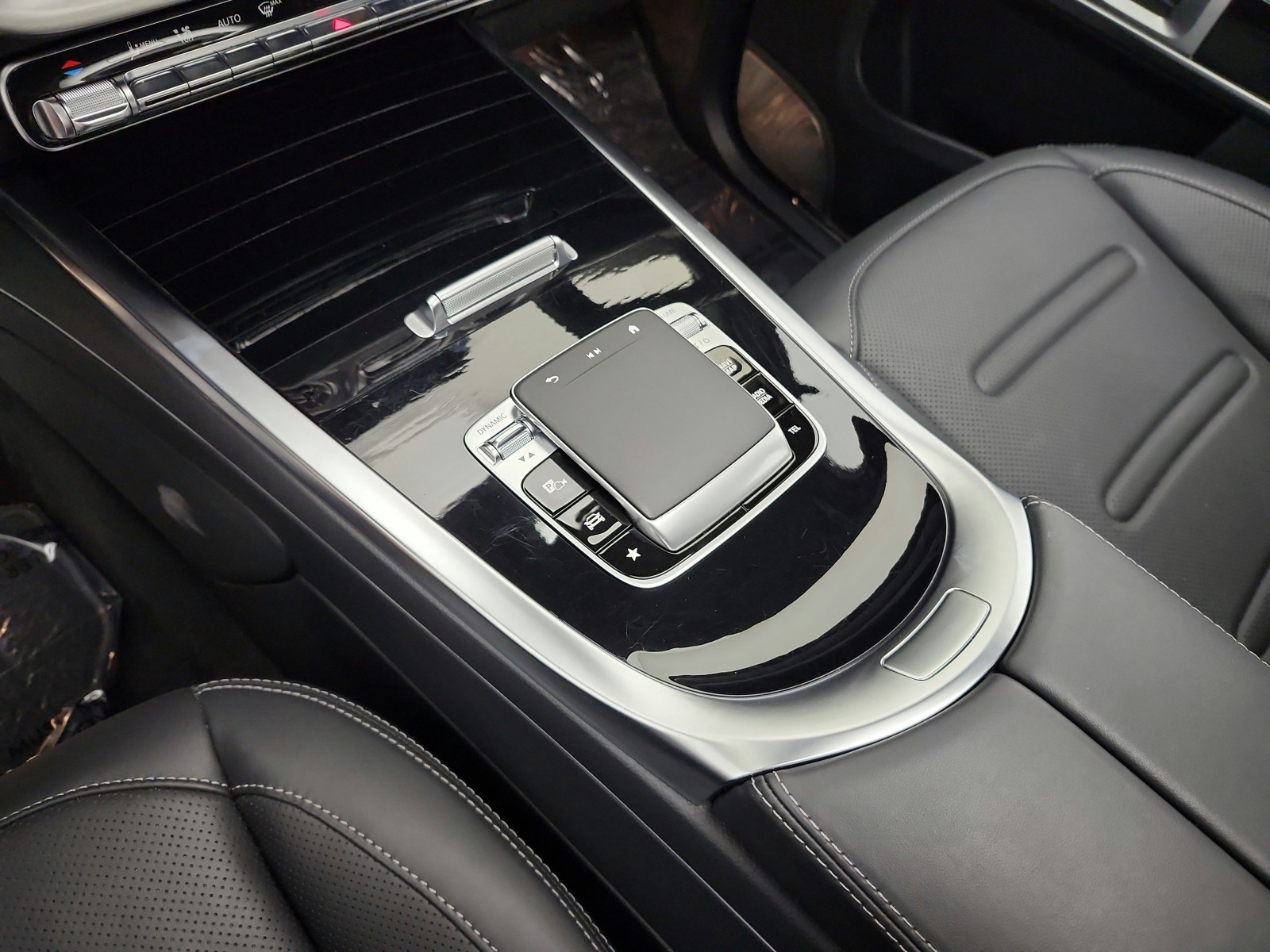 Used 2025 Obsidian Black Metallic Mercedes-Benz G 550 SUV image 13