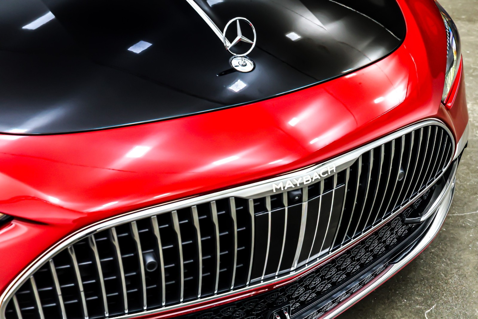 New 2026 MANUFAKTUR Garnet Red Metallic (Red Ambiance) Mercedes-Benz Maybach SL 680 Monogram Series image 13