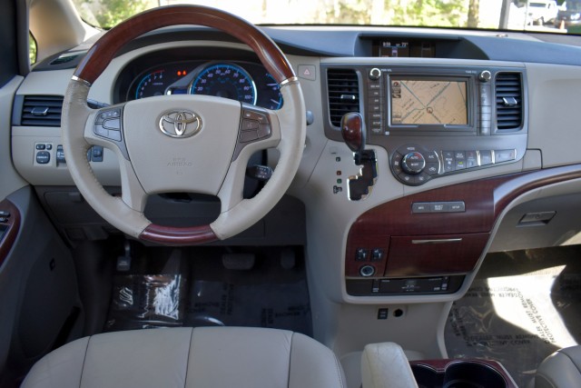 2011 Toyota Sienna Navi Leather DVD Premium Pkg Conv. Pkg Bluetooth Rear View Camera MSRP $44,840 14