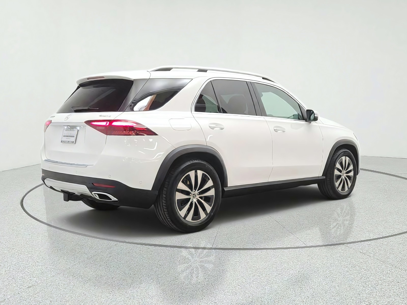 New 2026 Polar White Mercedes-Benz GLE 350 4MATIC® SUV image 5