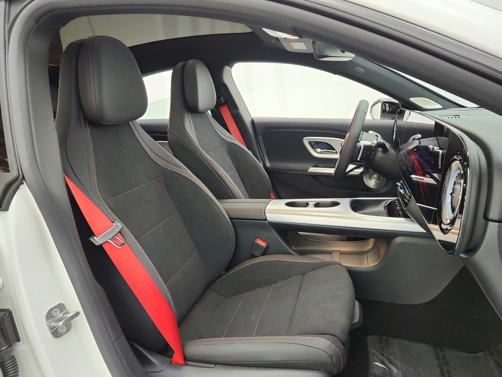 New 2027 Polar White Mercedes-Benz CLA 250+ Electric RWD image 15