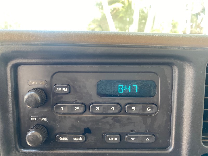 2005 GMC Sierra 1500 LOW MILES 83837 AC NO ACCIDENTS in ,
