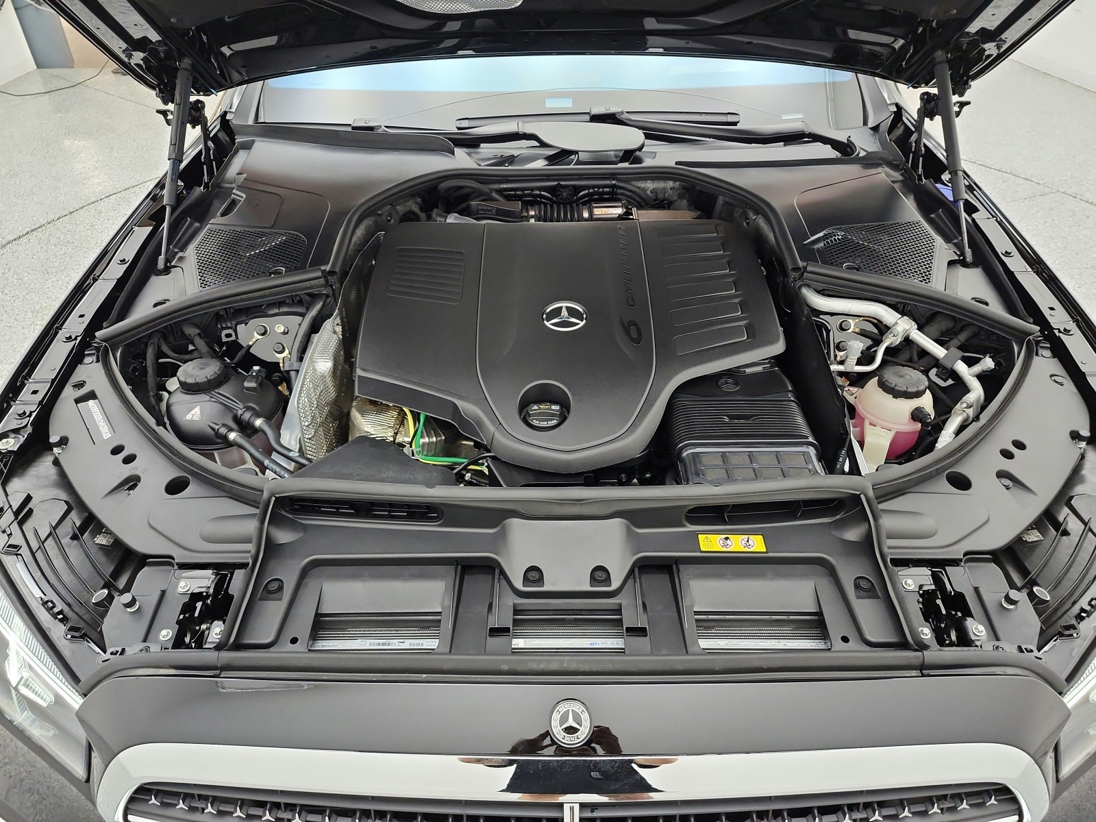 New 2027 Black Mercedes-Benz S 500 4MATIC® Sedan image 12