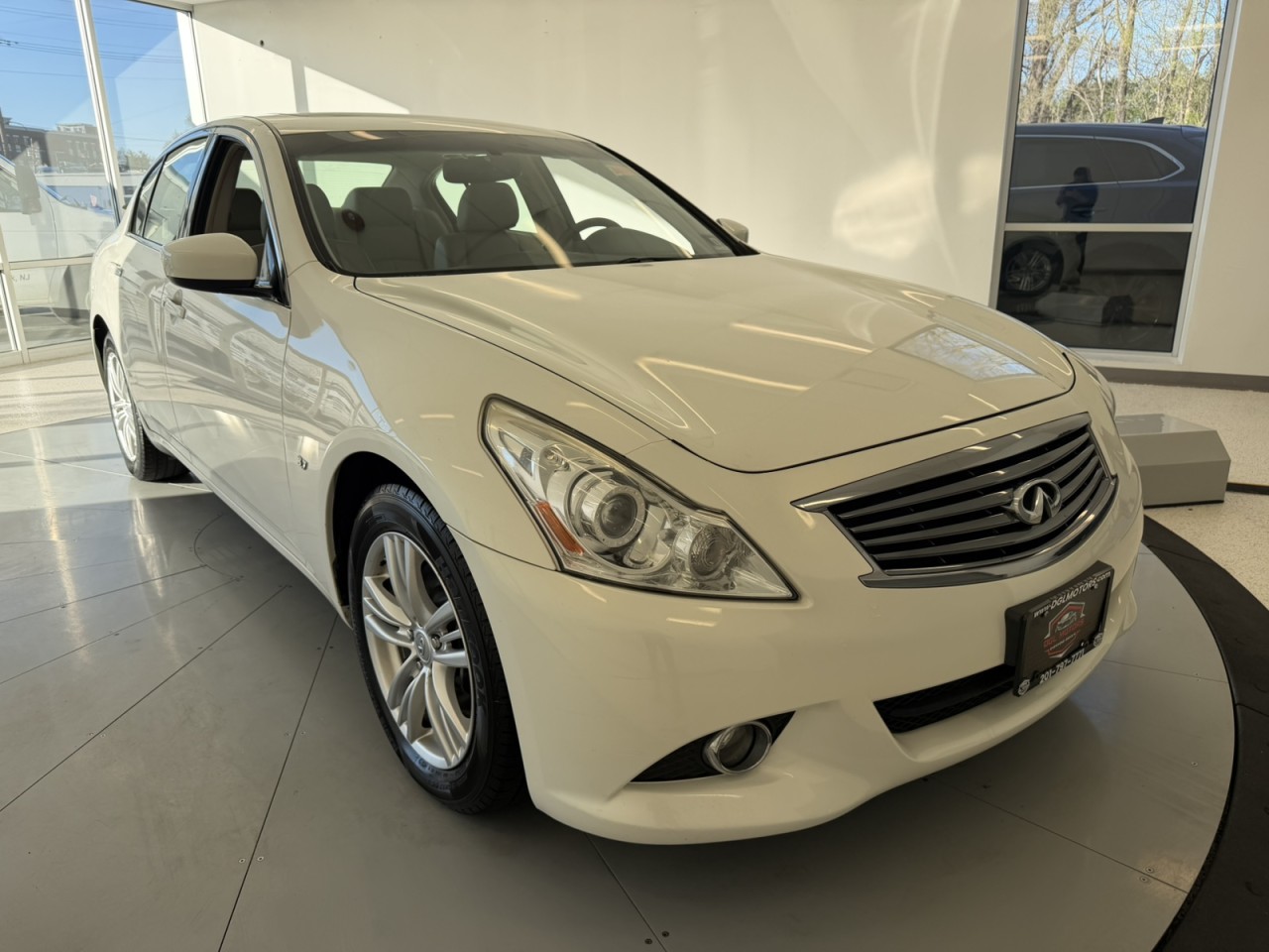 2015 INFINITI Q40 3.7 AWD Sedan All-Wheel Drive Automatic