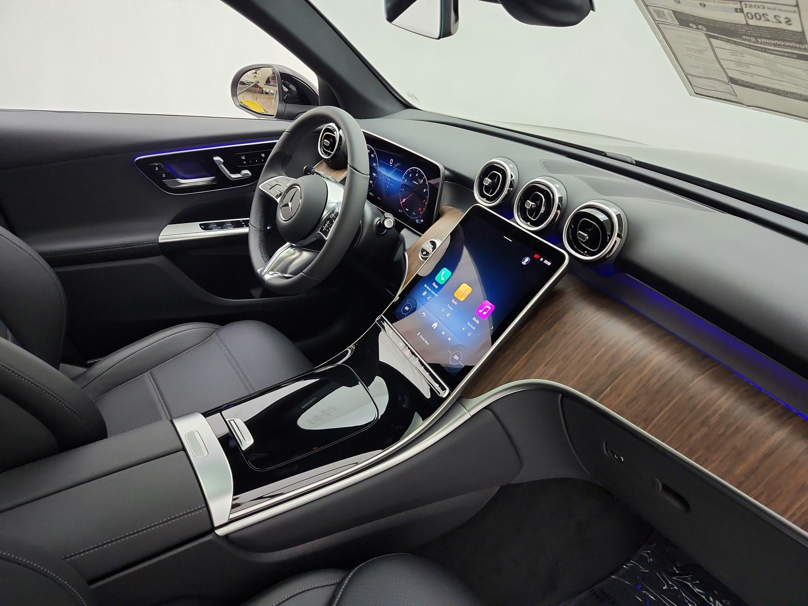 New 2027 Black Mercedes-Benz GLC 300 SUV image 13