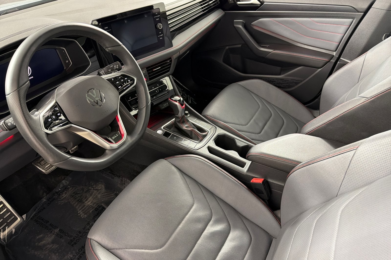 Used 2025 Pure White Volkswagen Autobahn DSG image 9