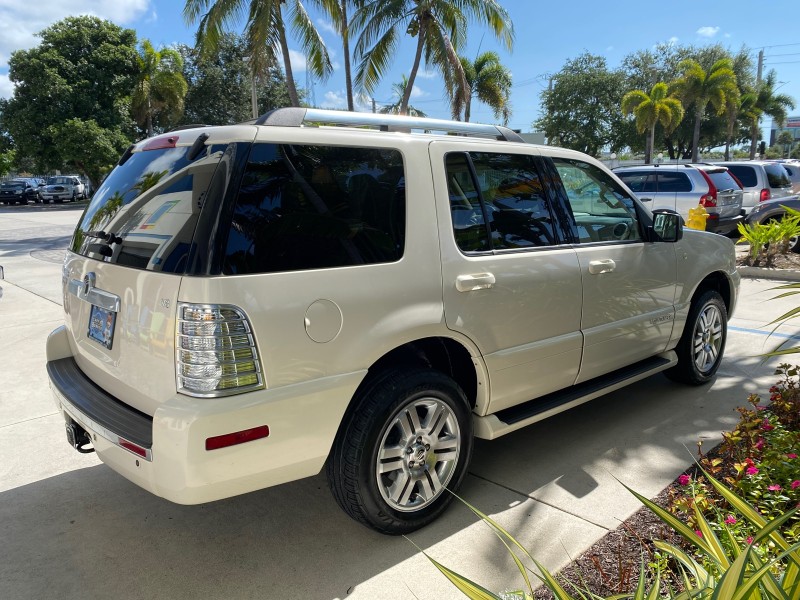 2007 Mercury Mountaineer SUV Premier 1 OWNER in ,