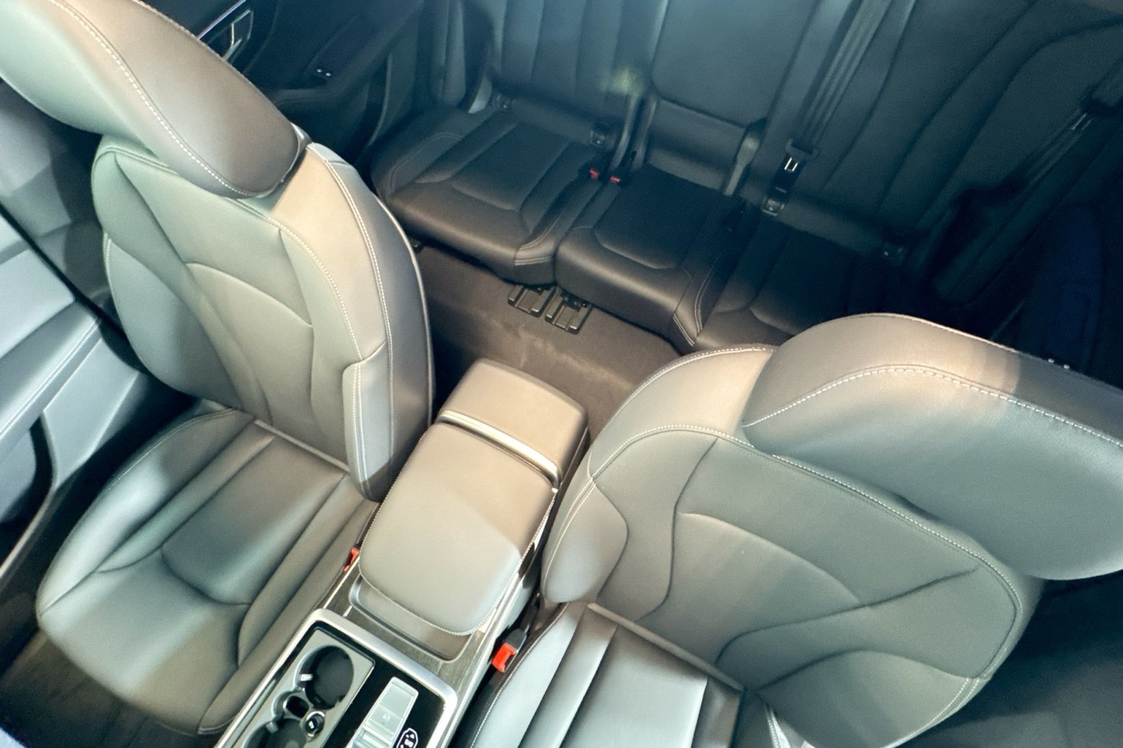 New 2026 Daytona Gray Pearl Effect Audi Premium Plus quattro image 18