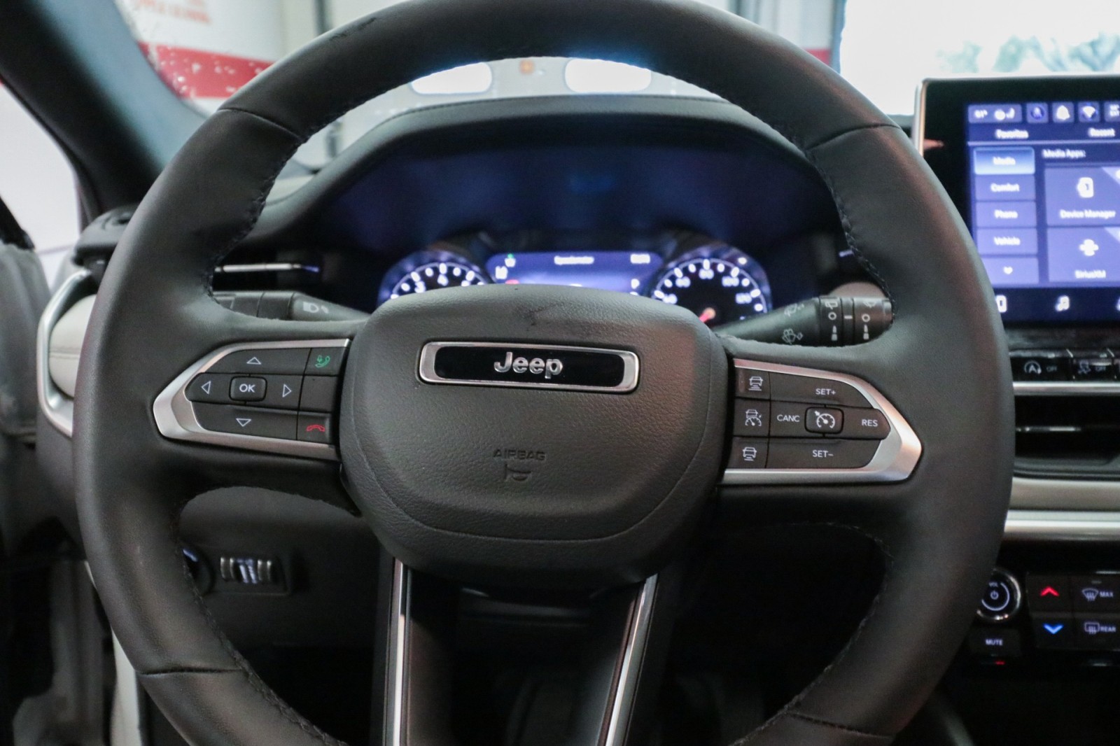 Used Car 2025 Jeep Compass  Limited For Sale Under $30,000 In Austin, Texas