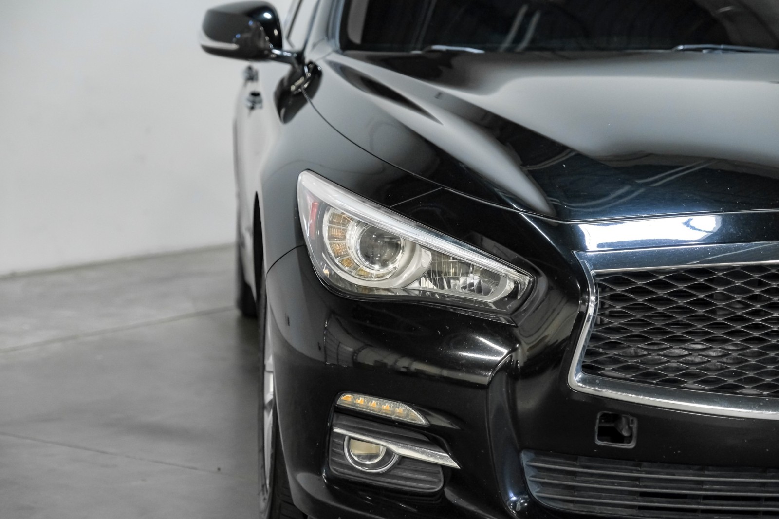 2015 INFINITI Q50 Premium 52