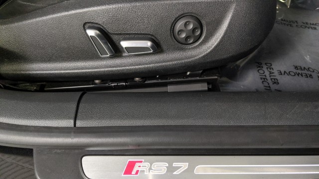 2016 Audi RS 7 Prestige 28
