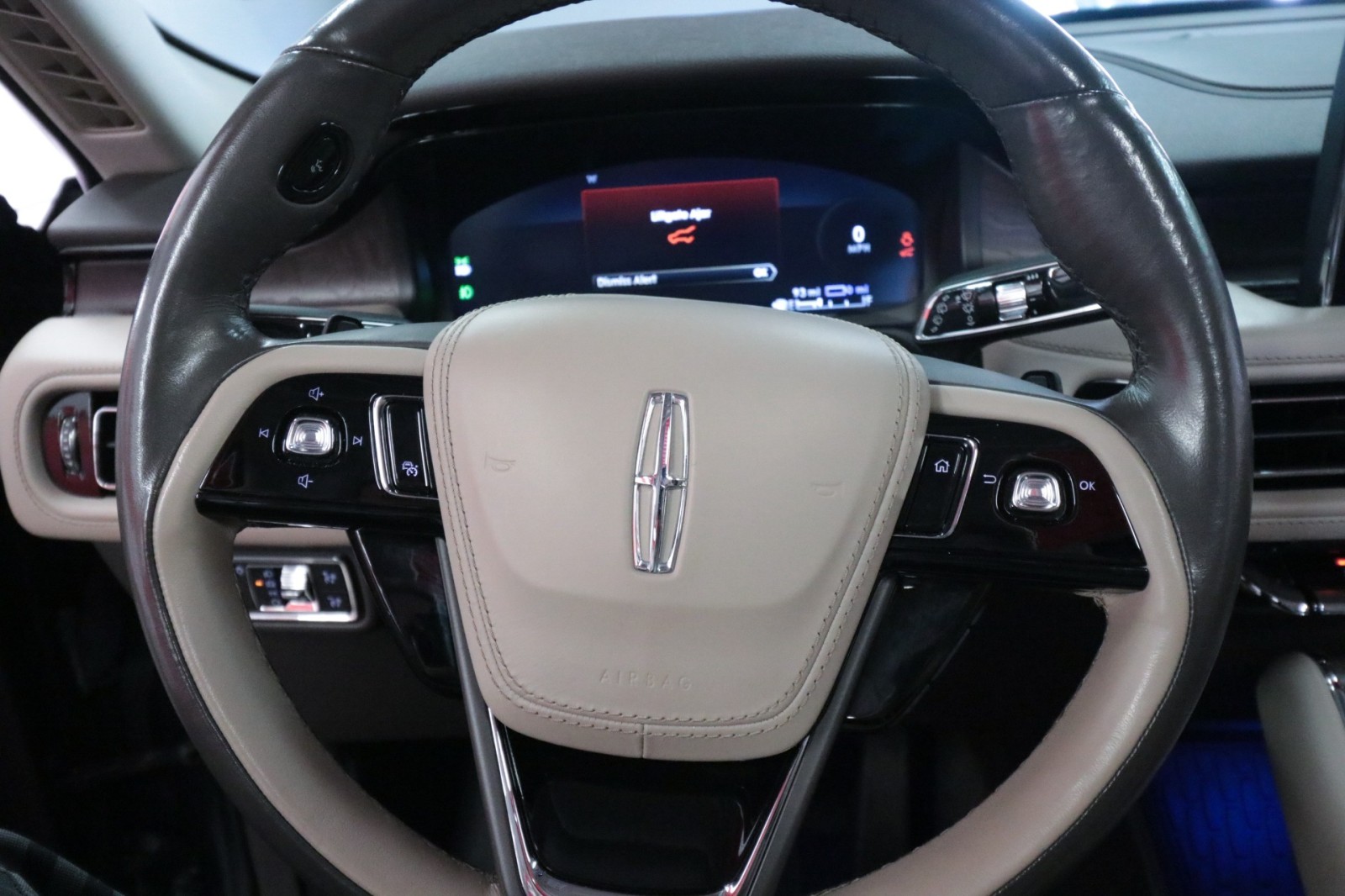 Used Car 2023 Lincoln Aviator  Grand Touring For Sale Under $50,000 In Austin, Texas