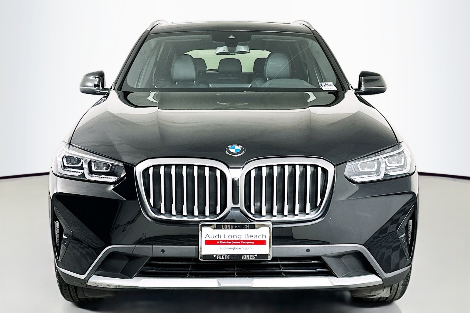 Used 2024 Jet Black BMW sDrive30i image 2