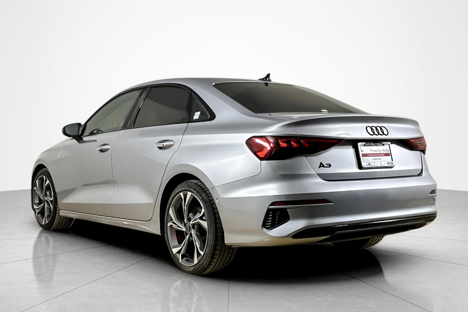 Used 2023 Florett Silver Metallic Audi Premium 40 TFSI image 3