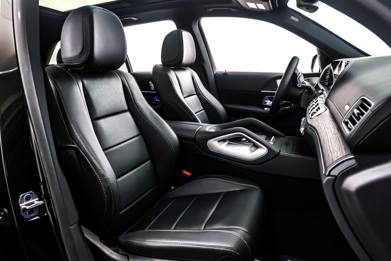 New 2026 Obsidian Black Metallic Mercedes-Benz GLE 350 image 7