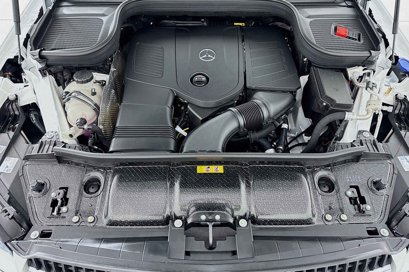 New 2026 Polar White Mercedes-Benz GLE 350 4MATIC® SUV image 10