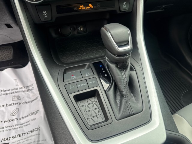 ToyotaRAV429