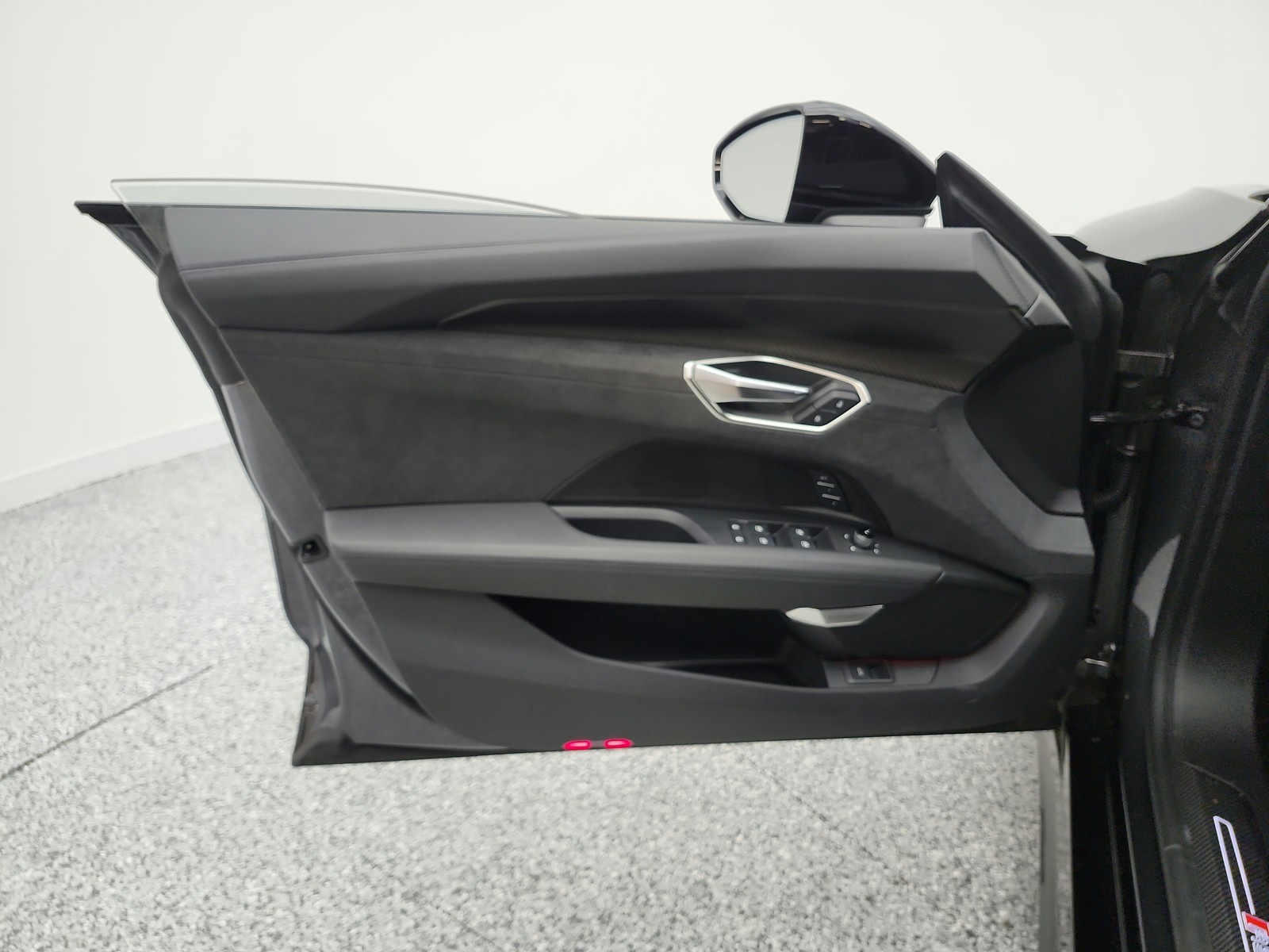 Used 2024 Daytona Gray Pearl Effect Audi quattro image 14