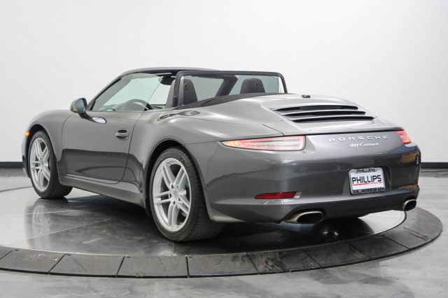 2015 Porsche 911 Carrera 12