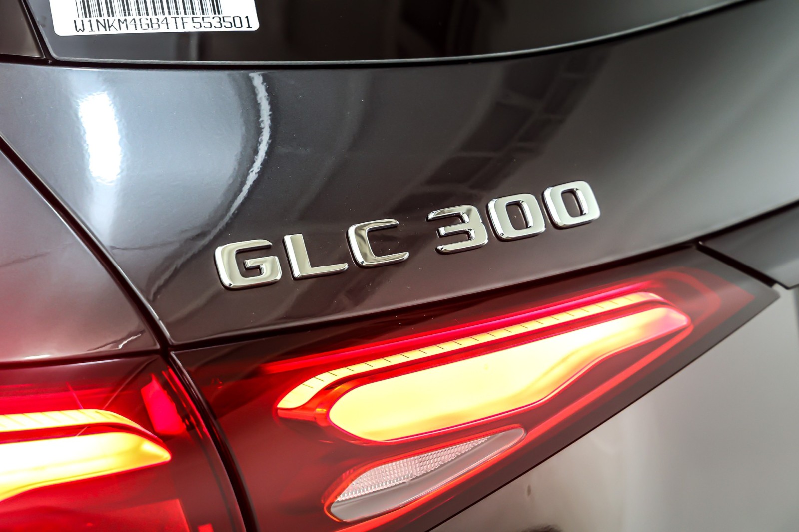 New 2026 Graphite Grey Metallic Mercedes-Benz GLC 300 image 9