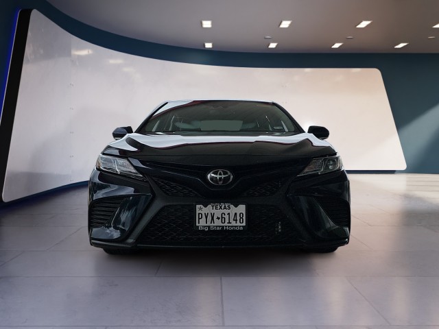 2020 Toyota Camry SE 8