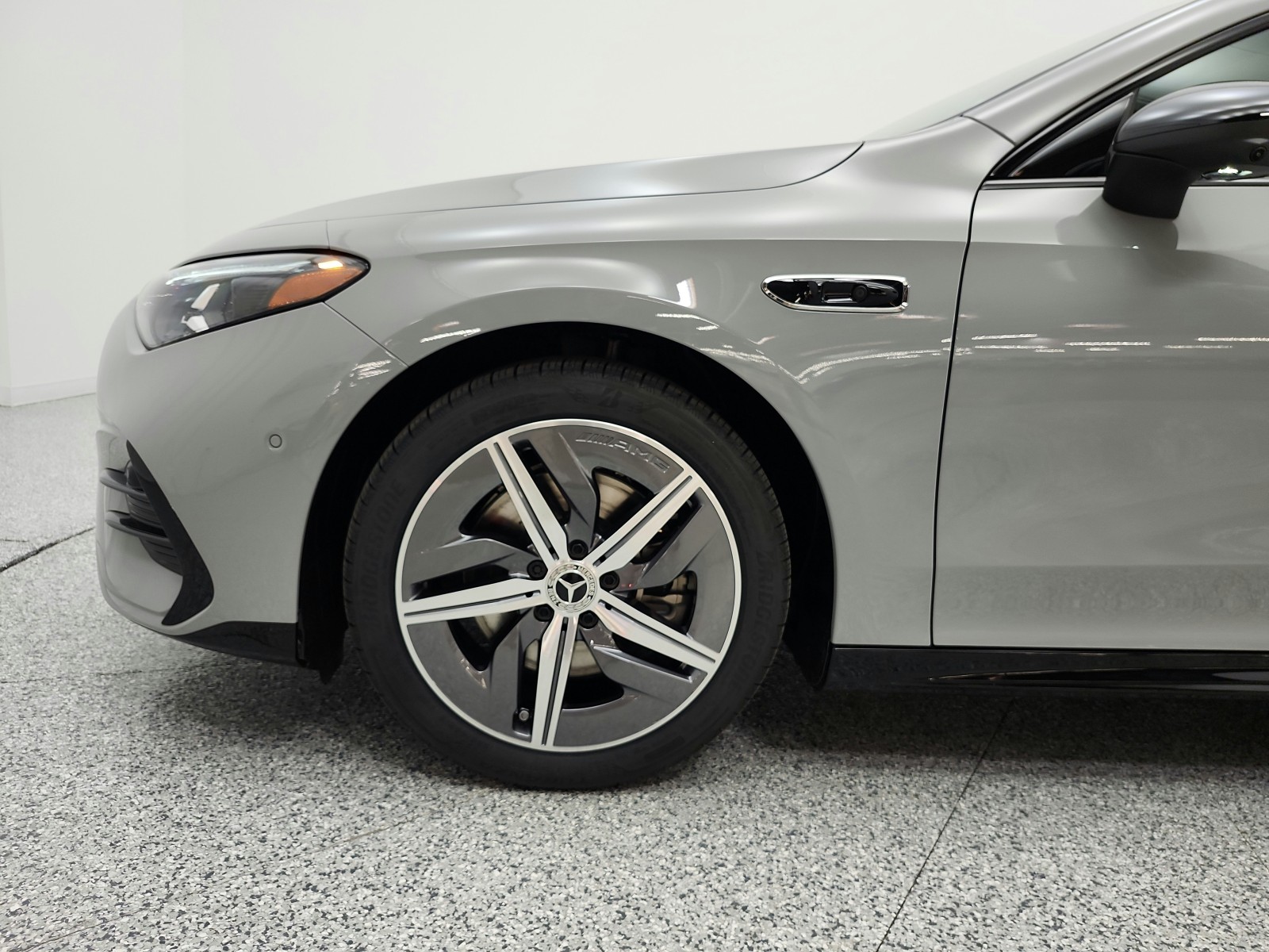 New 2027 MANUFAKTUR Alpine Grey Mercedes-Benz CLA 350 Electric 4MATIC® image 15