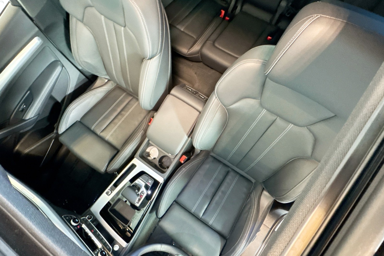 Used 2024 Arkona White Audi S line Prestige image 19