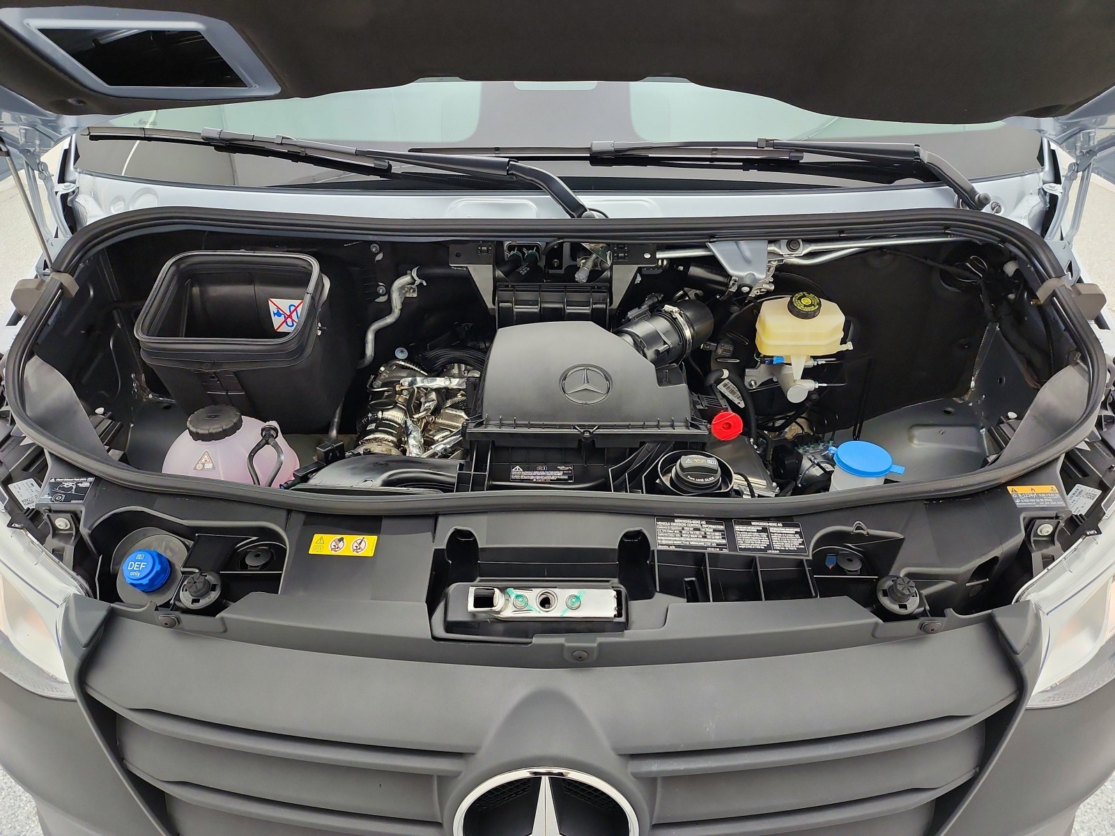 New 2026 Hightech Silver Mercedes-Benz Standard Roof 4-Cyl Diesel image 11