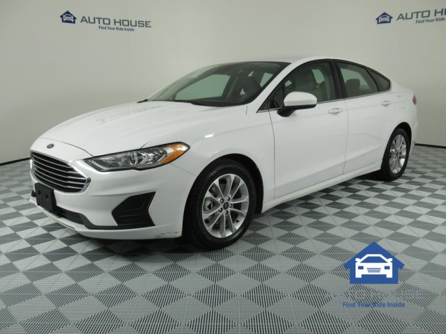 52842018 Ford Fusion SE