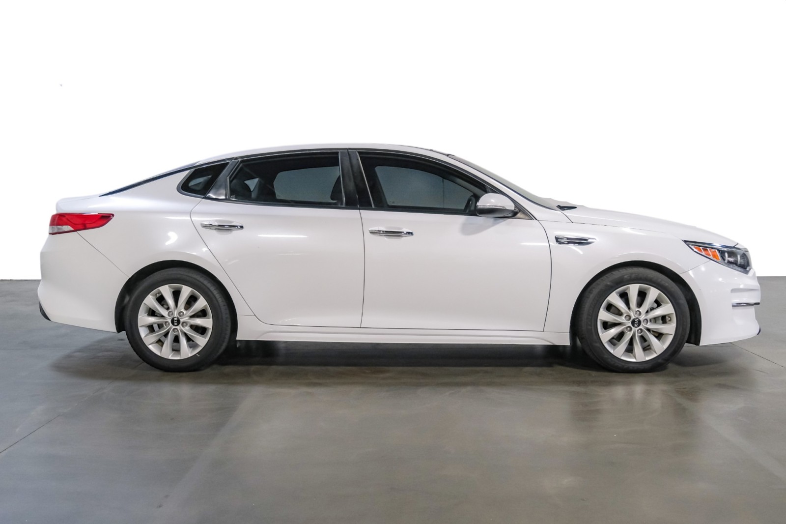 2016 Kia Optima EX 5