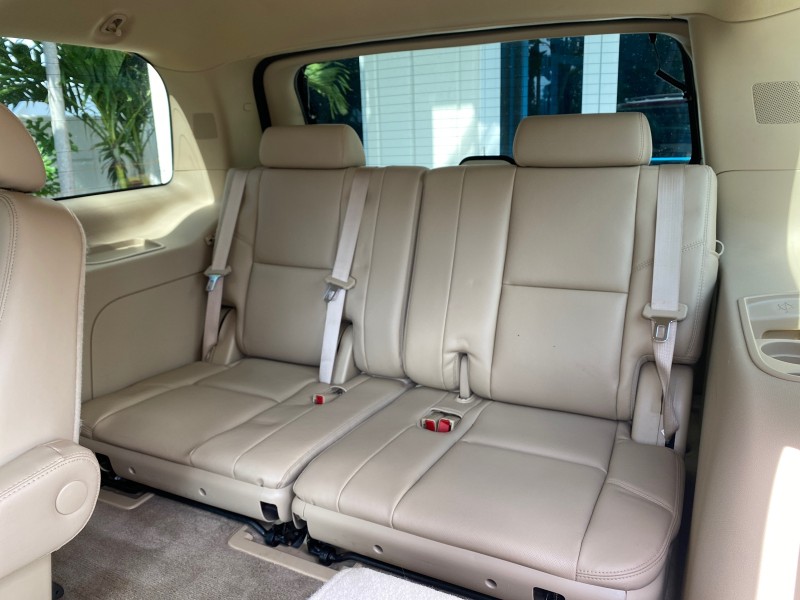 2010 Cadillac Escalade SUNROOF NAV Premium LOW MILES 66,933 in ,