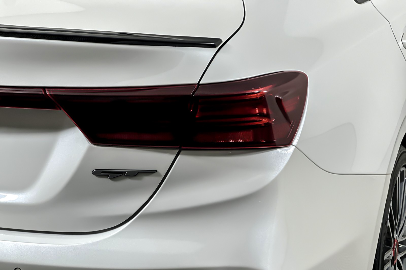 Used 2023 WHITE Kia GT DCT image 26