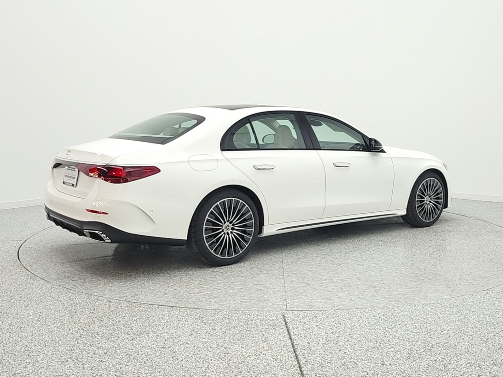 New 2026 Polar White Mercedes-Benz E 350 image 5