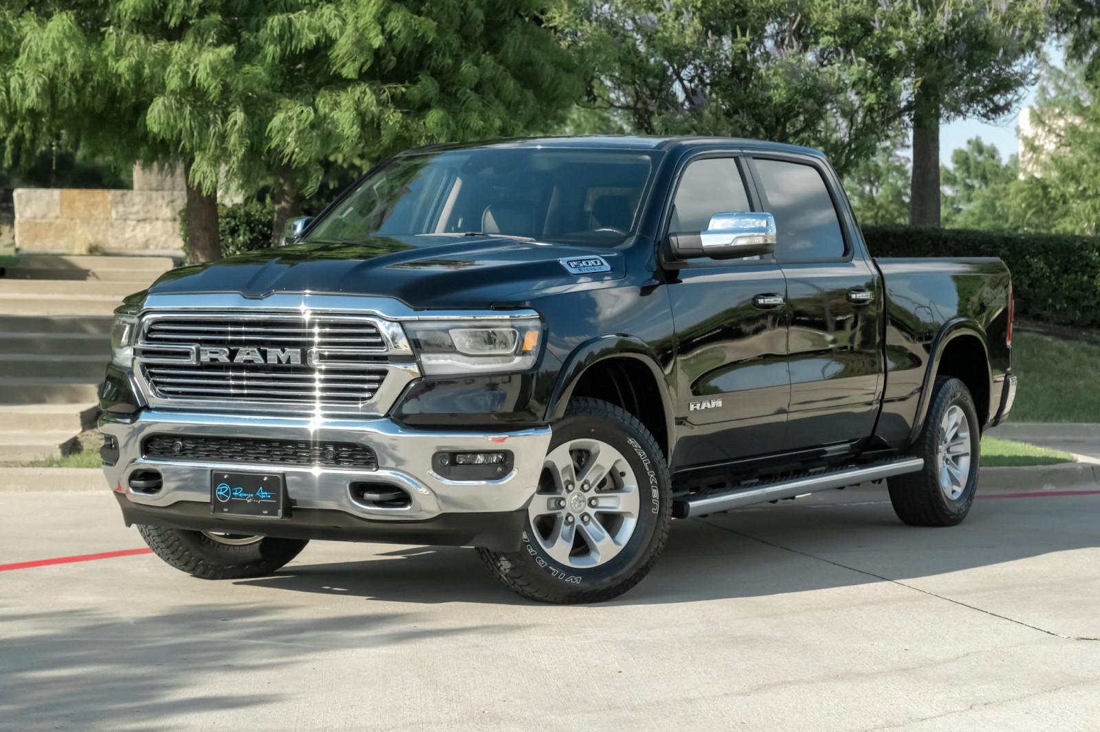 2022 Ram 1500 Laramie 4x4 CrewCab LeatherSeating 23Hpkg LevelApkg SideSteps 71