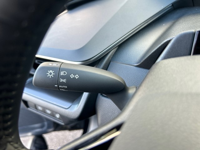 ToyotaPrius Plug-In Hybrid17