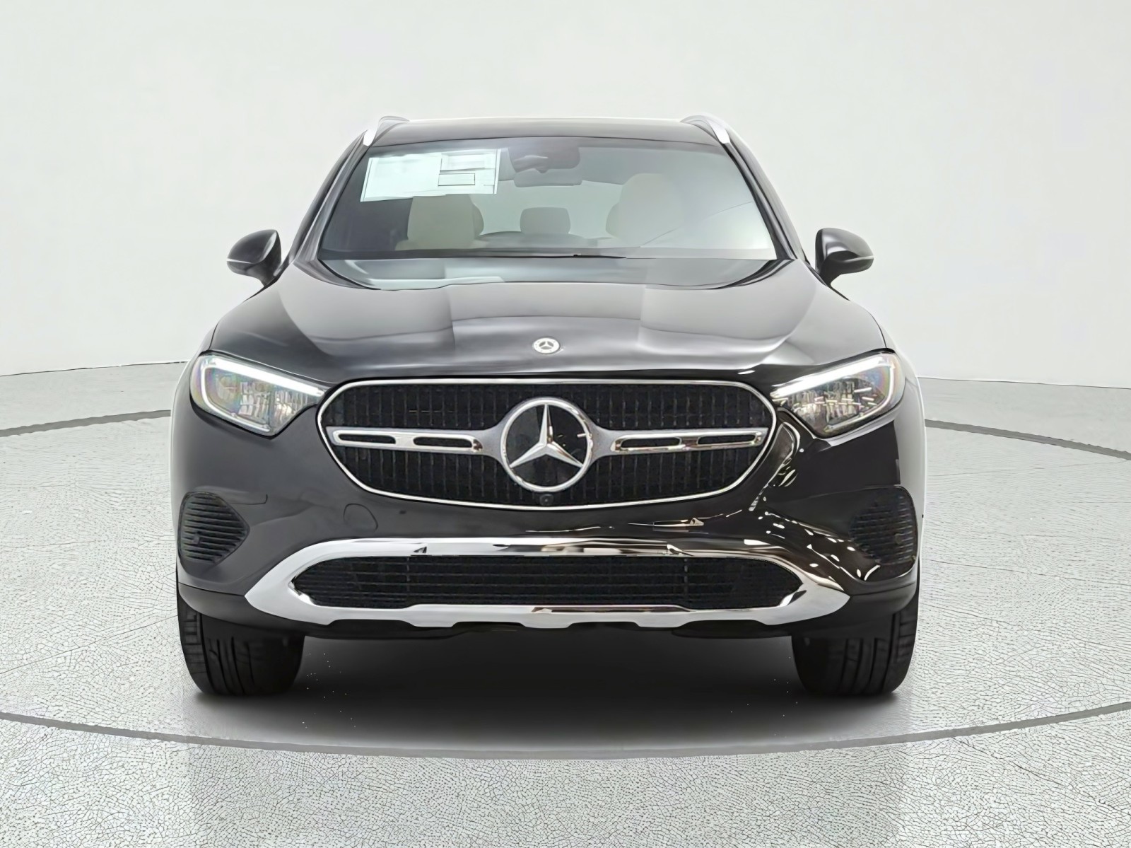 New 2027 Graphite Grey Metallic Mercedes-Benz GLC 300 4MATIC® SUV image 2