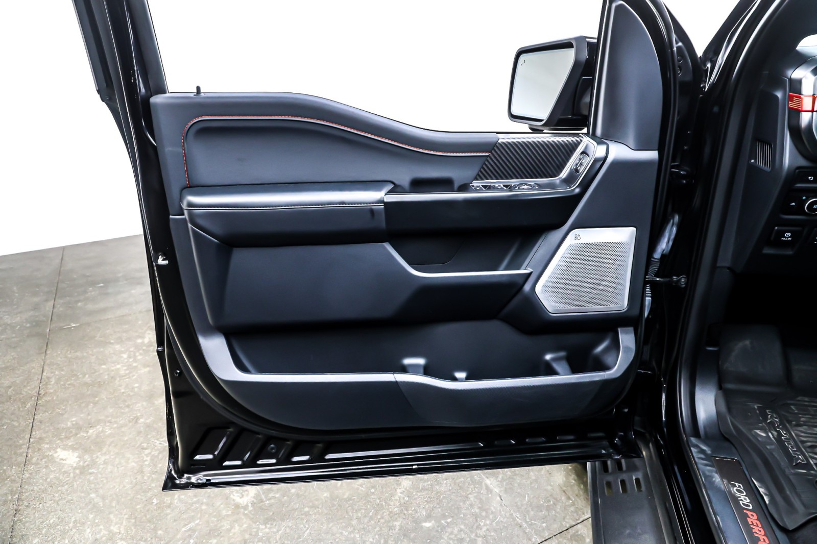 Used 2024 Agate Black Metallic Ford Raptor 4WD SuperCrew 5.5