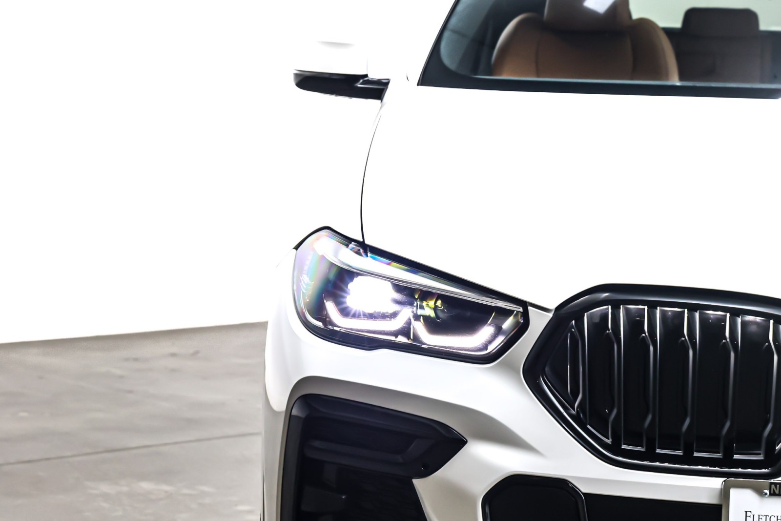 Used 2022 Alpine White BMW xDrive40i Sports Activity Coupe image 14