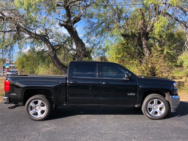 Pre-Owned 2017 Chevrolet Silverado 1500 LT Pickup Truck in Seguin #