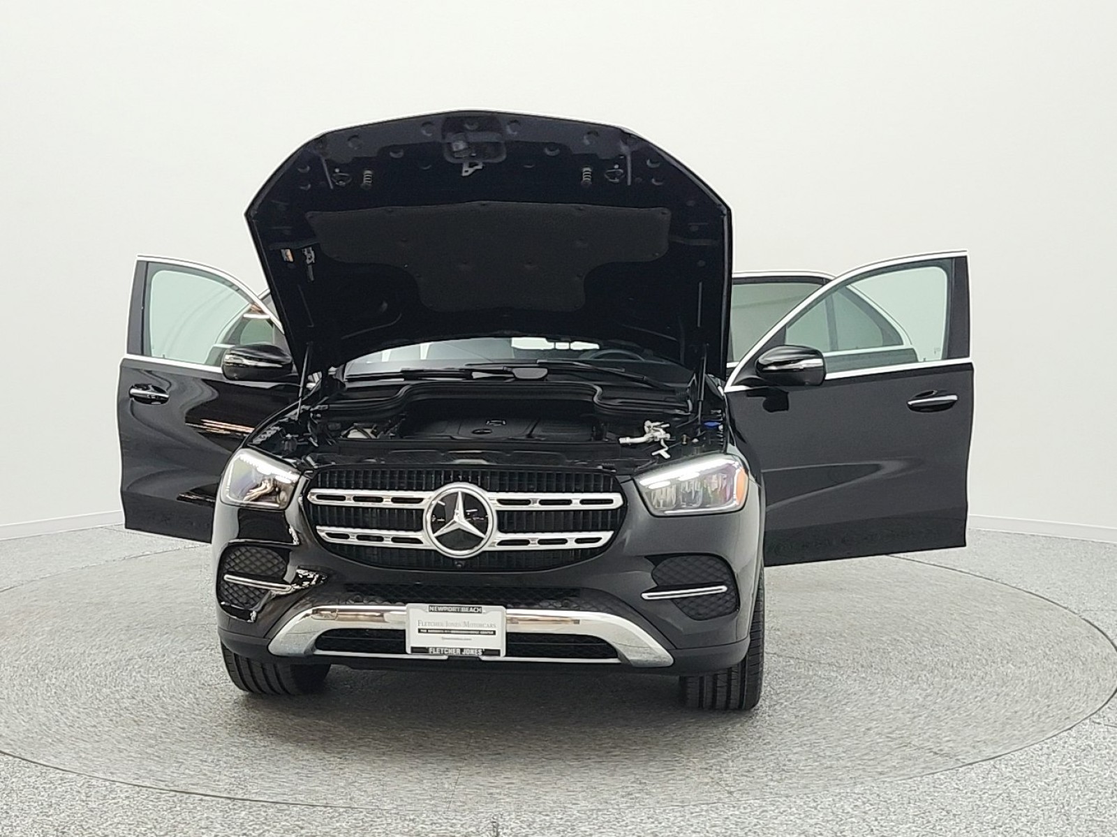 Certified Used 2026 Obsidian Black Metallic Mercedes-Benz GLE 350 4MATIC® SUV image 2