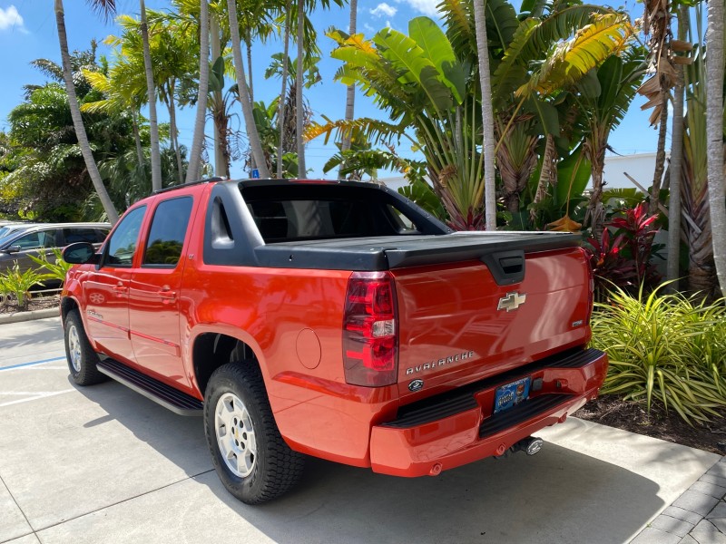 2009 Chevrolet Avalanche LT PU LOW MILES 58,696 in ,