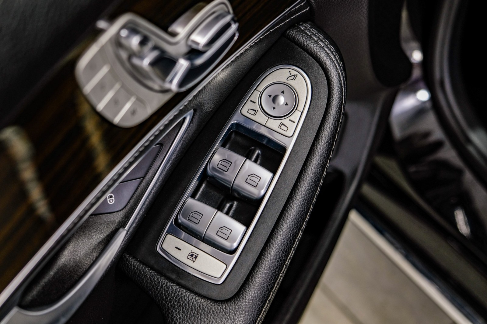 2015 Mercedes-Benz C300 SPORT BLIND SPOT ASSIST NAVIGATION LEATHER SEATS R 42