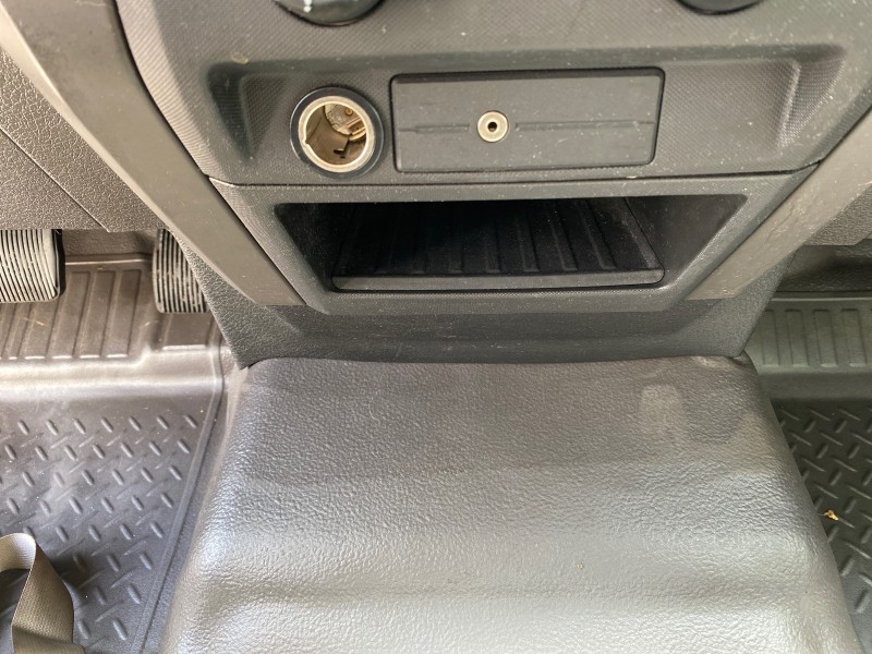 2010 Ford F-150 4 DR CREW XL LOW MILES 34,625 in , 