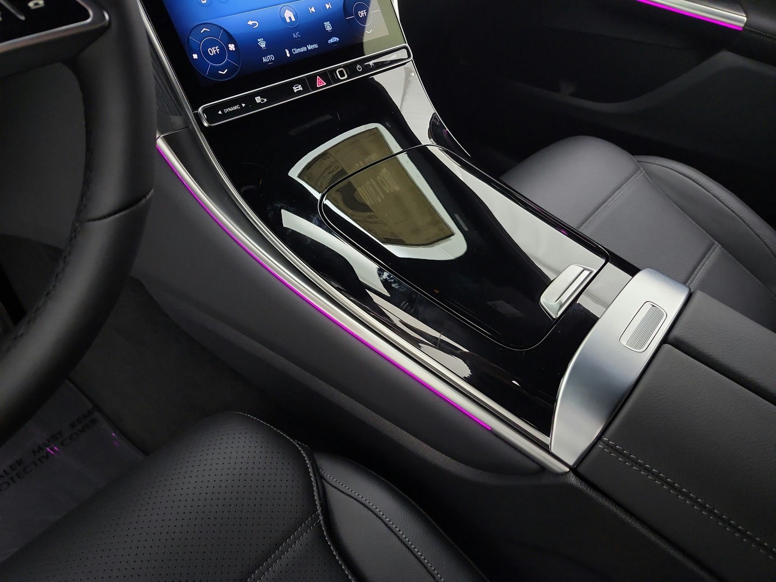 New 2025 Graphite Grey Metallic Mercedes-Benz GLC 300 image 9