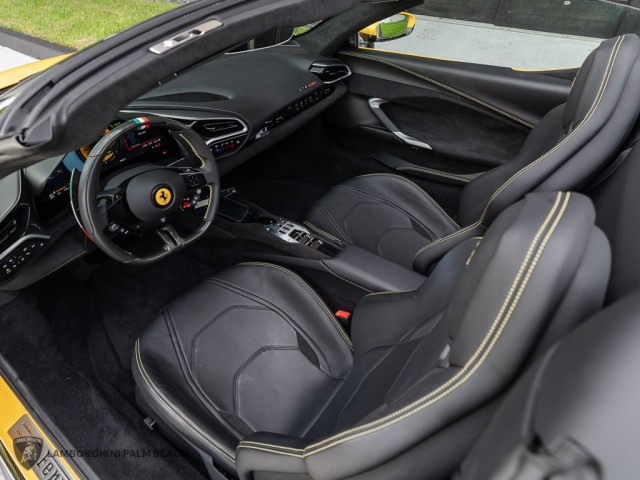 Ferrari 296 GTS