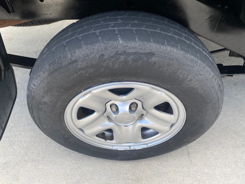 2002 Toyota Tacoma 1 OWNER AUTO AC 4 CYL in , 