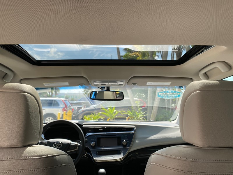 2013 Toyota Avalon XLE Premium LOW MILES 56,196 in , 